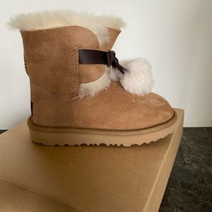 Gita boots for girls